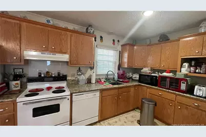 3412 Seven Mountain Drive, Fayetteville, NC 28306 - Photo 10