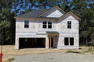 566 Blossom Trl, Lillington, NC 27546 - Photo 4