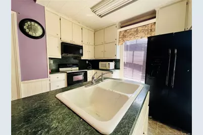 208 S Bond Street, Rowland, NC 28383 - Photo 10