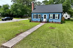 320 W 20th St, Lumberton, NC 28358 - Photo 2