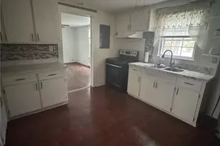 307 S Cedar St, Rowland, NC 28383 - Photo 10