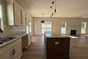 7136 Chicken Foot Rd, Fayetteville, NC 28306 - Photo 8