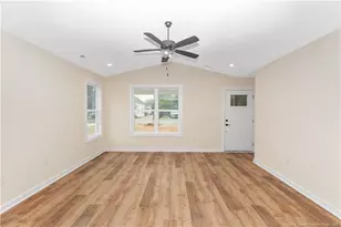 211 E Washington St, Coats, NC - Photo 8