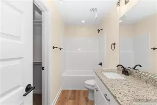 221 E Washington St, Coats, NC 27521 - Photo 18