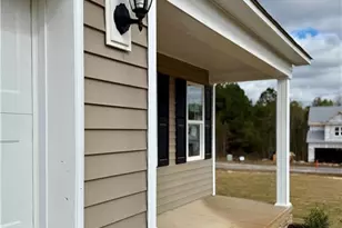 219 Uwharrie Wy, Sanford, NC 27330 - Photo 4