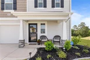 905 Sapphire Stone Ln, Hope Mills, NC 28348 - Photo 4