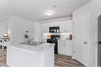 905 Sapphire Stone Lane, Hope Mills, NC 28348 - Photo 12