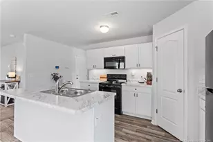 905 Sapphire Stone Ln, Hope Mills, NC 28348 - Photo 12