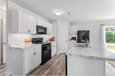 905 Sapphire Stone Lane, Hope Mills, NC 28348 - Photo 10