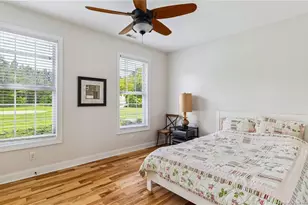 330 Wellington Rd, Saint Pauls, NC 28384 - Photo 28