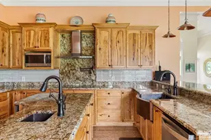 330 Wellington Rd, Saint Pauls, NC 28384 - Photo 8