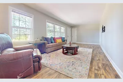 2105 W Broad Street, Elizabethtown, NC 28337 - Photo 4