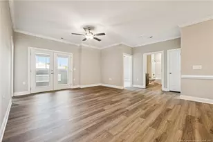 240 Gallery Dr, Spring Lake, NC 28390 - Photo 4