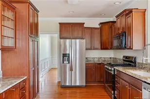 736 Kensington Park Rd, Fayetteville, NC 28311 - Photo 16