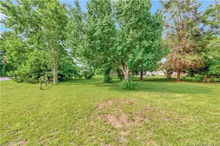 2567 Alamac Rd, Lumberton, NC 28358 - Photo 6