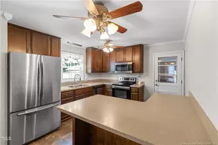 304 Westfield Dr, Dunn, NC 28334 - Photo 6