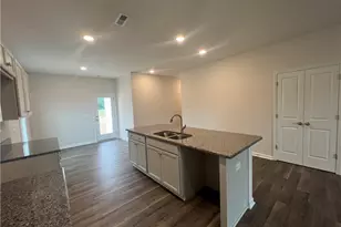 160 Dalton Dr, Lumber Bridge, NC 28357 - Photo 4