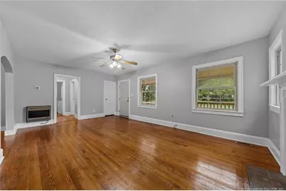 212 N Roberts Street, Raeford, NC 28376 - Photo 8