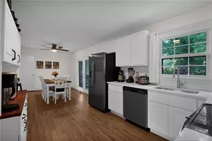 262 Shads Ford Blvd, Fayetteville, NC 28314 - Photo 16