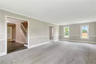 406 W 34th St, Lumberton, NC 28358 - Photo 6