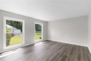 329 W Railroad St, Parkton, NC 28371 - Photo 8