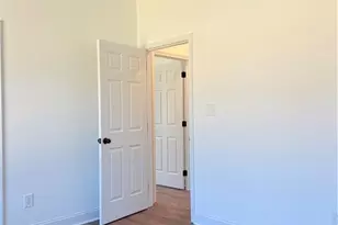 604 Cypress St, Roseboro, NC 28382 - Photo 16