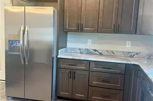 604 Cypress St, Roseboro, NC 28382 - Photo 10