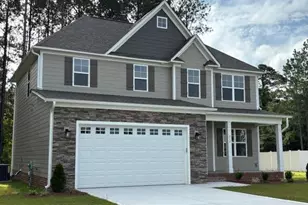 312 Baymeadow Bnd, Lumberton, NC 28358 - Photo 2