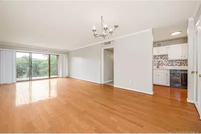 1100 Clarendon Street #408, Fayetteville, NC 28305 - Photo 2