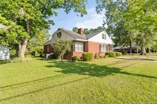 1905 N Rowland Ave N, Lumberton, NC 28358 - Photo 2