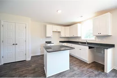 5877 Panther Drive, Hope Mills, NC 28348 - Photo 12