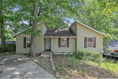 303 Whipple Tree Lane, Fayetteville, NC 28314 - Photo 1
