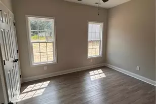 602 Cypress St, Roseboro, NC 28382 - Photo 8