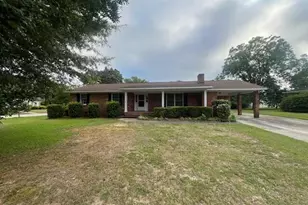 1116 Friendly Rd, Dunn, NC 28334 - Photo 1