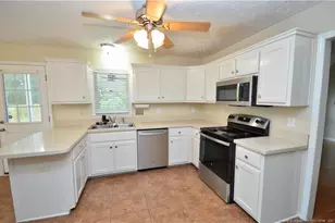 2328 Lull Water Dr, Fayetteville, NC 28306 - Photo 10