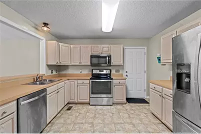 1646 Stonegate N, Sanford, NC 27332 - Photo 14