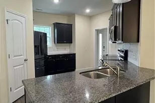 185 Ledgebrook Ln, Raeford, NC 28376 - Photo 10