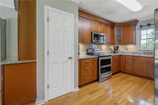 6528 Foxberry Rd, Fayetteville, NC 28314 - Photo 20