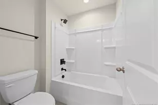 2011 Secluded Dell Rd, Fayetteville, NC 28306 - Photo 32