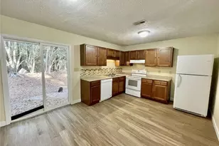 5848 Aftonshire Dr, Fayetteville, NC 28304 - Photo 6