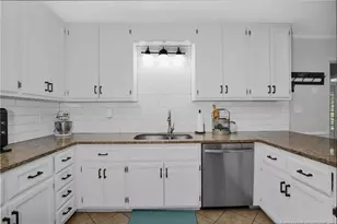 6868 Uppingham Rd, Fayetteville, NC 28306 - Photo 10