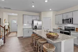 3121 Platinum Cir, West End, NC 27376 - Photo 6