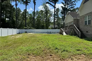 912 Lewis St, Raeford, NC 28376 - Photo 8