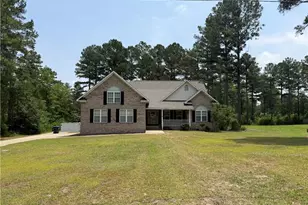 912 Lewis St, Raeford, NC 28376 - Photo 1