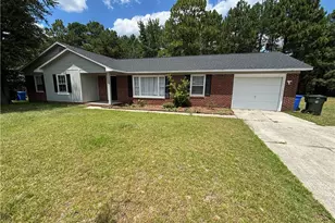 7546 Beverly Dr, Fayetteville, NC 28314 - Photo 2