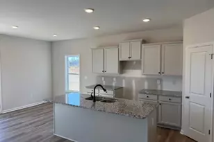 110 Mossy Brg Ct, Lillington, NC 27546 - Photo 4