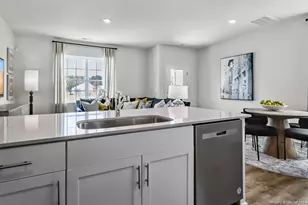 203 Maddox Dr, Aberdeen, NC 28315 - Photo 10