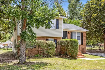 2803 Shade Tree Drive, Fayetteville, NC 28306 - Photo 2