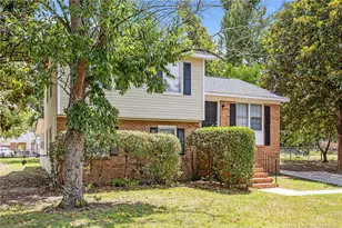 2803 Shade Tree Dr, Fayetteville, NC 28306 - Photo 2