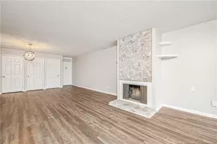 1100 Clarendon St, Fayetteville, NC 28305 - Photo 6